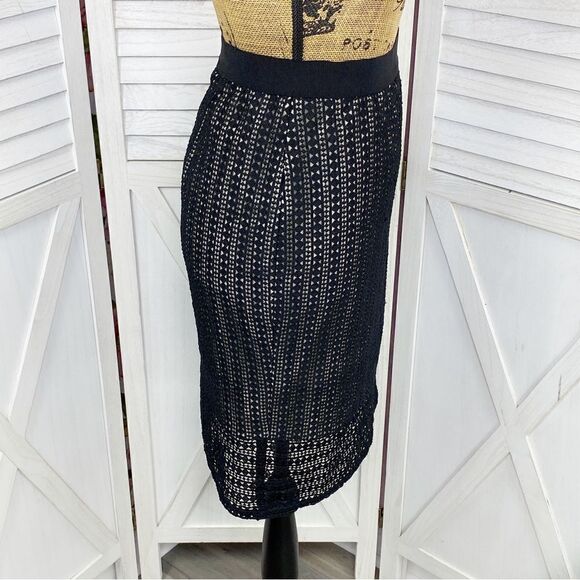 Ann Taylor Crochet Lace Sheer Illusion Pencil Skirt Black 6 - Picture 3 of 12